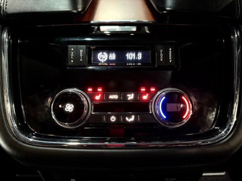 Used 2019 Lincoln Navigator Select w/ Technology Package RWD image 28
