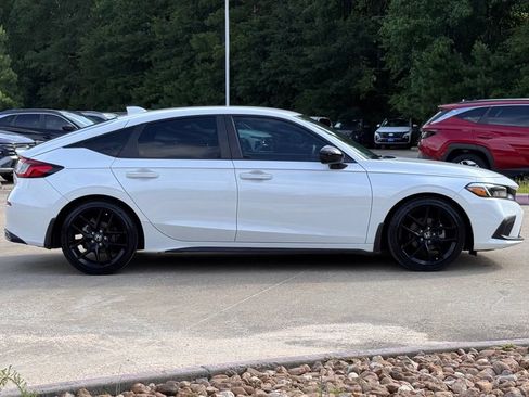 Used 2024 Honda Civic Sport image 9