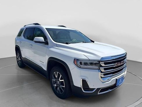 Used 2023 GMC Acadia SLE w/ Driver Convenience Package FWD image 9