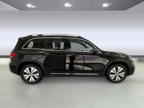Used 2023 Mercedes-Benz EQB 300 4MATIC image 7