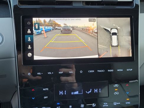 Certified 2023 Hyundai Tucson Limited image 12