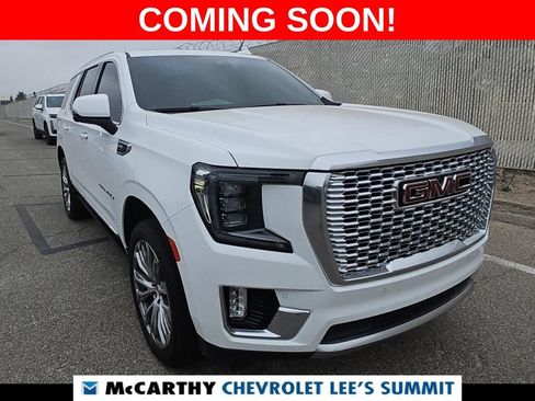 Used 2023 GMC Yukon Denali w/ Max Trailering Package AWD/4WD image 2