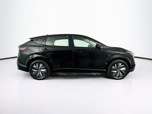 Used 2024 Nissan Ariya AWD image 10