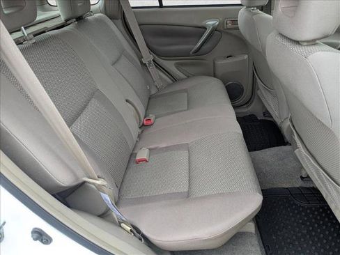 Used 2005 Toyota RAV4 2WD image 18