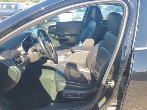 Used 2024 Chevrolet Malibu LT FWD image 16