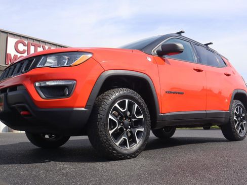 Used 2020 Jeep Compass Trailhawk w/ Leather Interior Group AWD/4WD image 15