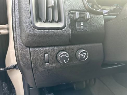 Used 2021 Chevrolet Colorado ZR2 image 11