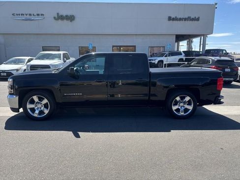 Used 2018 Chevrolet Silverado 1500 LT w/ All Star Edition RWD image 2