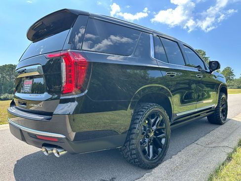 Used 2022 GMC Yukon Denali RWD image 5