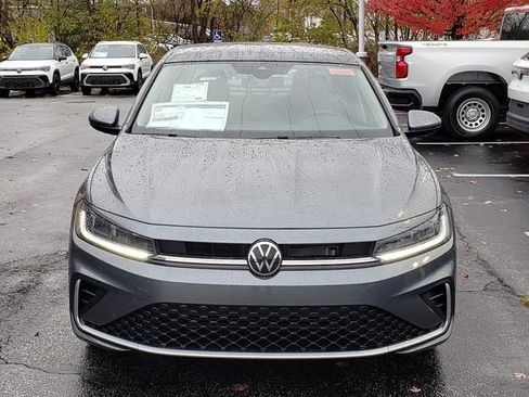New 2026 Volkswagen Jetta SE FWD image 5