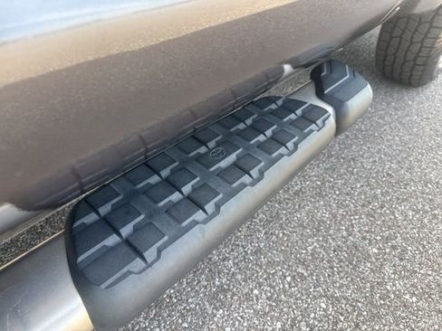 Used 2017 Toyota Tundra SR5 w/ TRD Off Road Package image 9