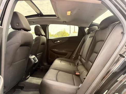 Used 2023 Chevrolet Malibu LT w/ Redline Edition FWD image 15