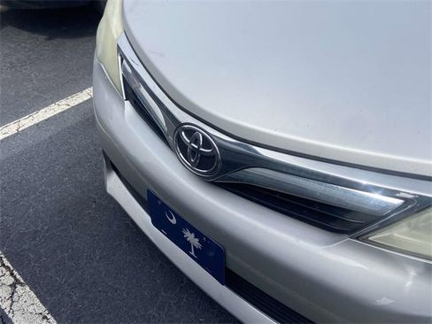 Used 2012 Toyota Camry XLE image 11