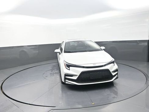 Used 2026 Toyota Corolla XSE FWD image 26