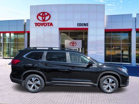 Used 2020 Subaru Ascent Premium w/ Convenience Package AWD/4WD image 2