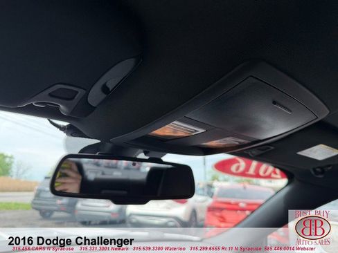 Used 2016 Dodge Challenger SXT w/ Blacktop Package RWD image 18