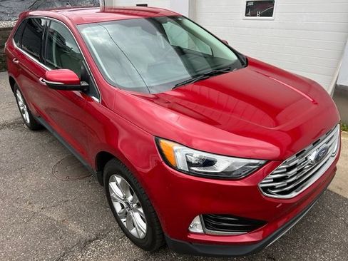 Used 2021 Ford Edge Titanium AWD/4WD image 7