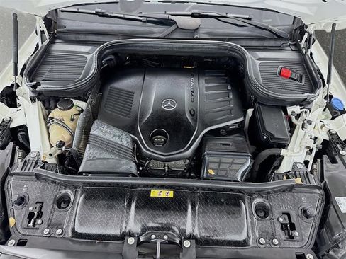 Used 2021 Mercedes-Benz GLS 450 4MATIC image 32
