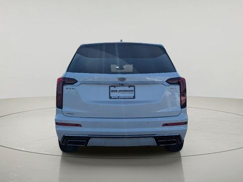 Used 2024 Cadillac XT6 Premium Luxury w/ Technology Package AWD/4WD image 3