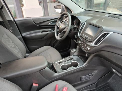 Used 2018 Chevrolet Equinox LT image 15