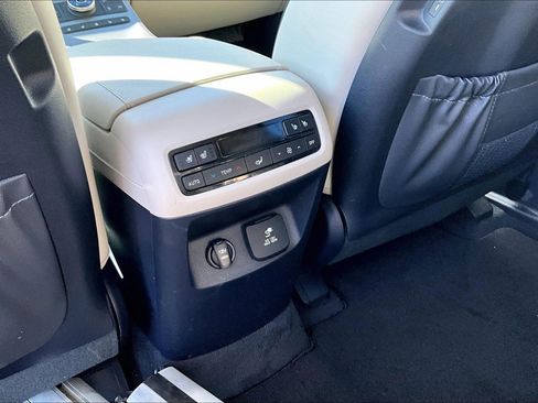 Used 2023 Hyundai Palisade Calligraphy w/ Cargo Package image 10