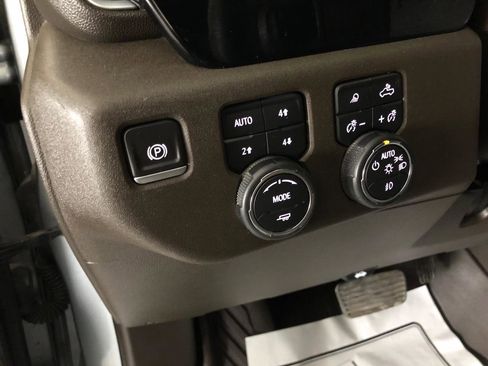 Used 2024 Chevrolet Silverado 2500 LTZ w/ LTZ Plus Package AWD/4WD image 15