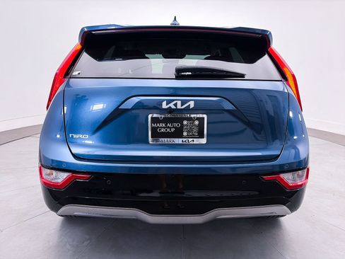 Certified 2024 Kia Niro Wind FWD image 14