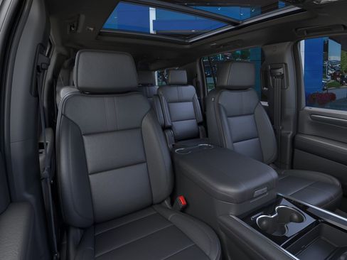 New 2026 Chevrolet Suburban RST image 16
