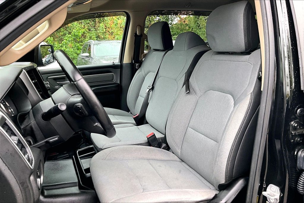Used 2019 RAM 1500 Big Horn AWD/4WD image 34