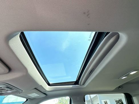 Used 2019 GMC Sierra 1500 SLT image 22