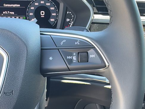 Used 2025 Audi Q3 2.0T Premium Plus w/ Premium Plus Package image 24