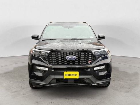 Used 2022 Ford Explorer ST w/ ST Street Pack image 8
