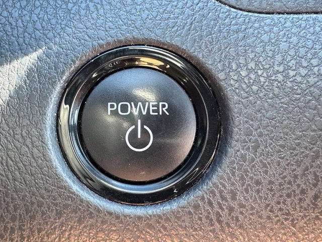 Used 2025 Toyota Camry SE FWD image 25