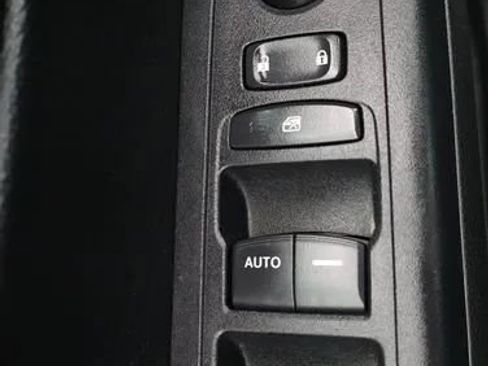 Used 2025 Honda CR-V LX image 21