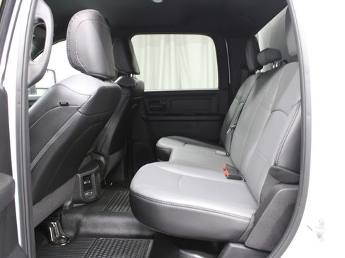 Used 2023 RAM 3500 Tradesman w/ Convenience Group AWD/4WD image 16