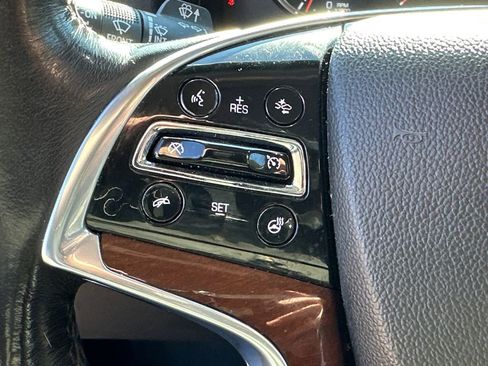 Used 2020 Cadillac Escalade ESV Premium Luxury image 24