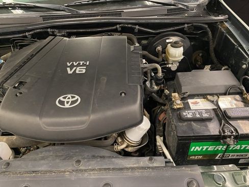 Used 2012 Toyota Tacoma 4x4 Double Cab w/ SR5 Pkg image 24