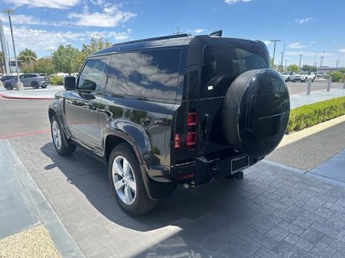 Used 2024 Land Rover Defender 90 X-Dynamic SE AWD/4WD image 7