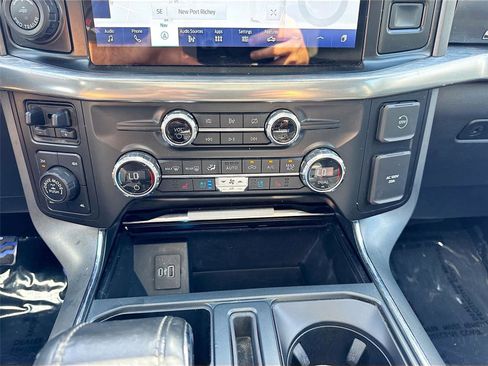 Used 2021 Ford F150 Lariat image 16