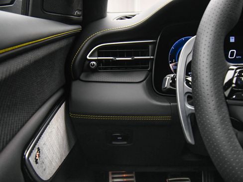 New 2025 Maserati Grecale Modena image 37