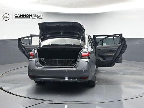 New 2025 Nissan Versa SR w/ Trunk Package image 49