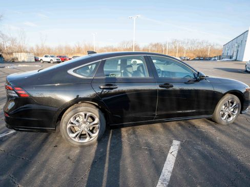 New 2026 Honda Accord EX-L image 6