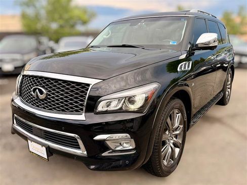Used 2017 INFINITI QX80 Signature Edition w/ All Season Package AWD/4WD image 3