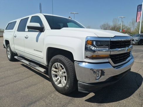 Used 2017 Chevrolet Silverado 1500 LT w/ All Star Edition image 2