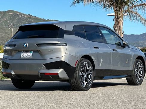 Used 2023 BMW iX xDrive50 w/ Sport Package image 3