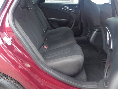 Used 2015 Chrysler 200 Limited w/ Convenience Group FWD image 13