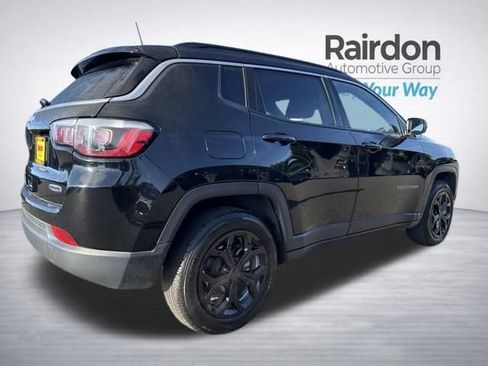 Used 2024 Jeep Compass Latitude AWD/4WD image 7
