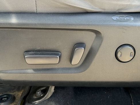 Used 2019 Toyota Tundra SR5 w/ SR5 Upgrade Package RWD image 28