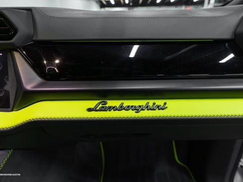 New 2025 Lamborghini Urus SE image 53