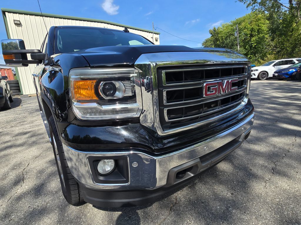 Used 2015 GMC Sierra 1500 SLT w/ SLT Crew Cab Value Package AWD/4WD image 11